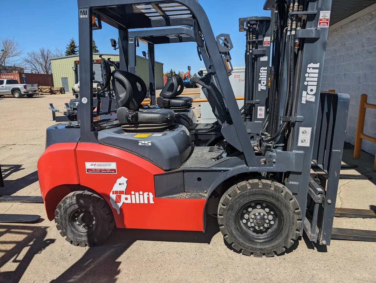 2025 Tailift PFG25-PS — view 2