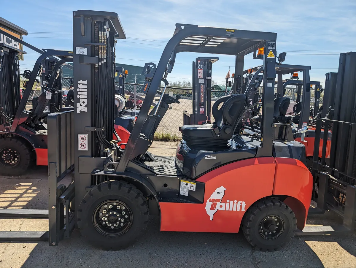 2024 Tailift PFG25-PS for sale at Southern Iron Equipment Lethbridge