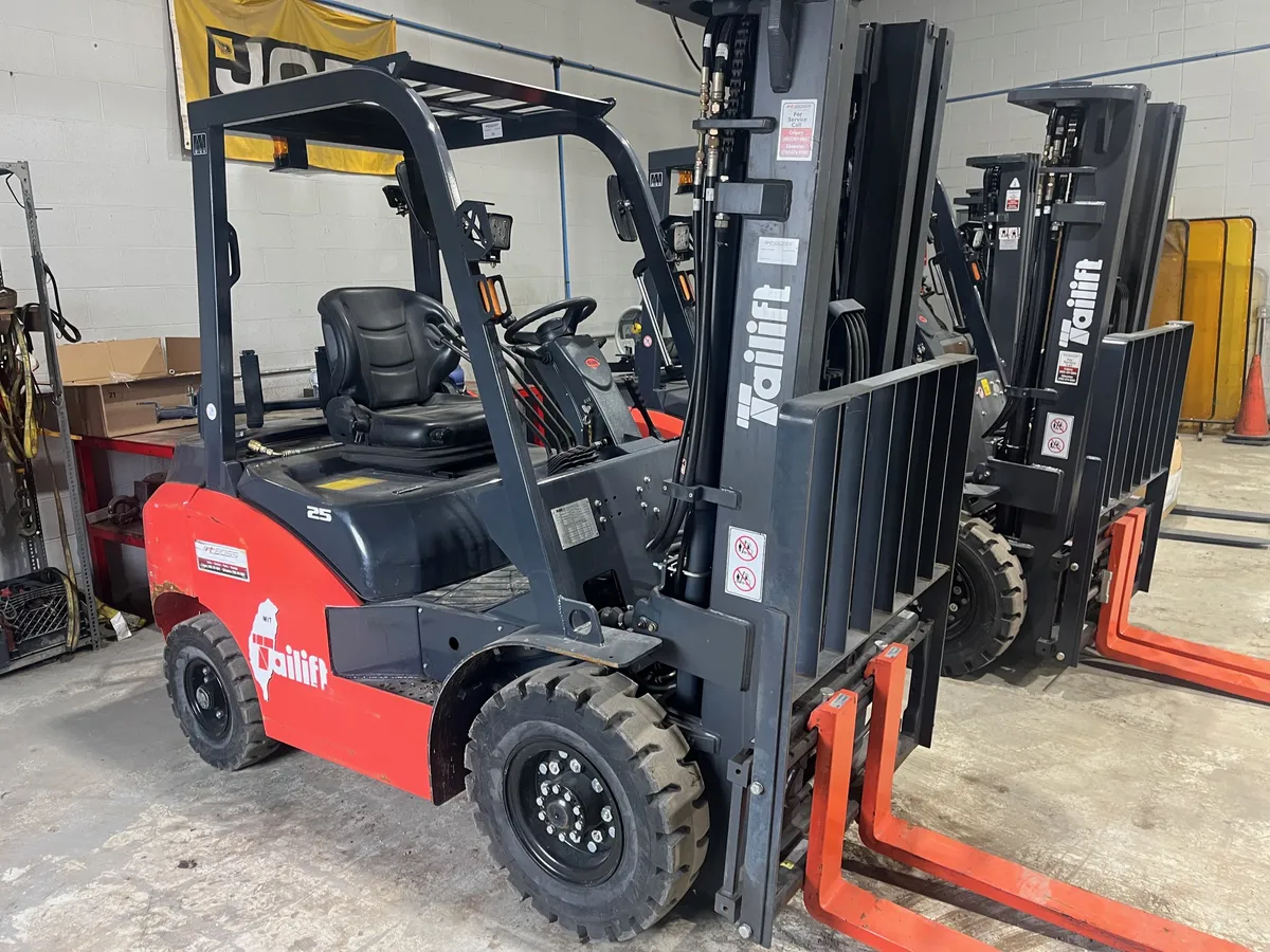 2024 Tailift PFG25-PS for sale at Southern Iron Equipment Lethbridge