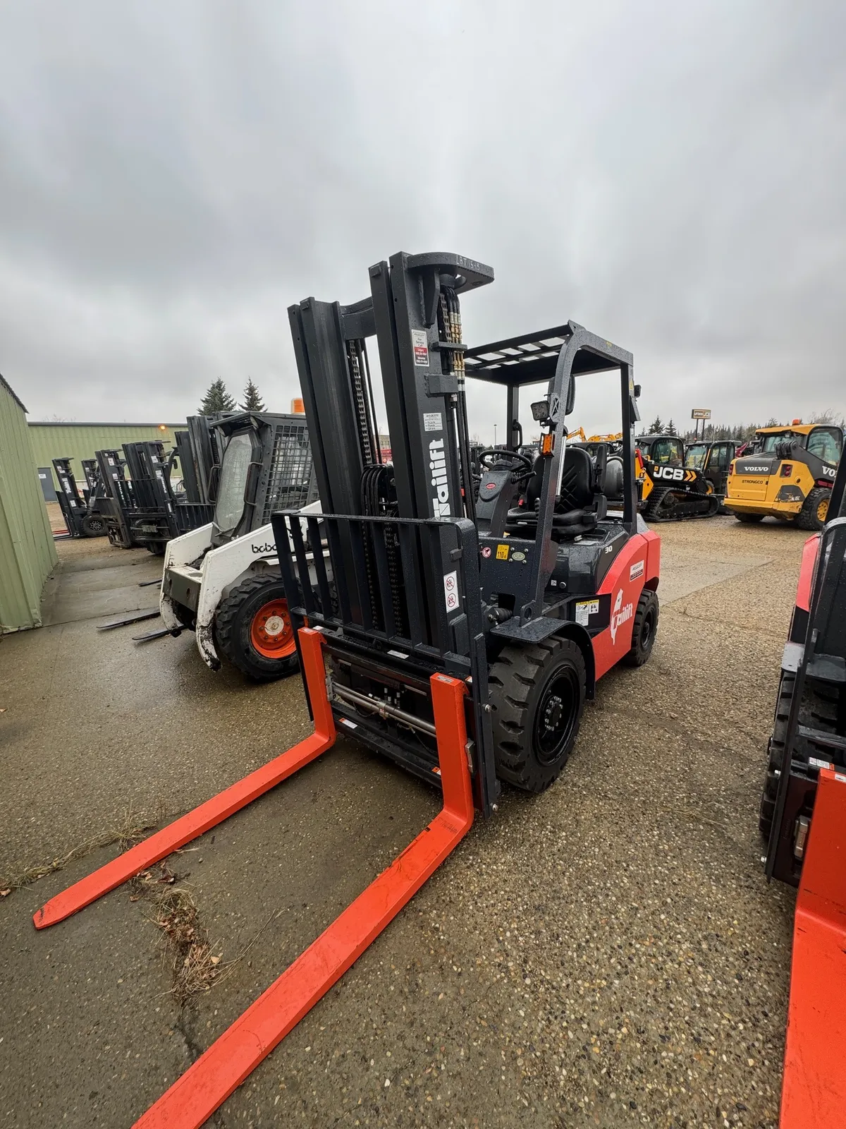 2025 Tailift PFG30-PS for sale at Southern Iron Equipment Lethbridge